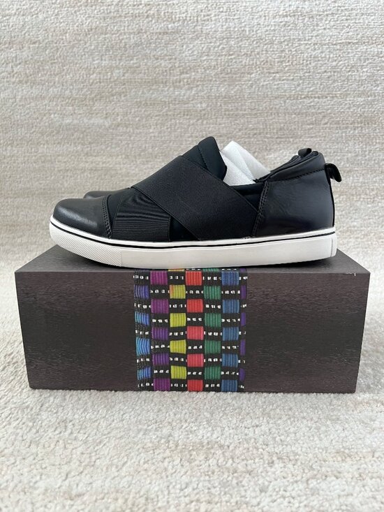 bernie mev. Shoes - Bernie Mev Elmwood Black Leather Slip On Low Top Sneakers Flats Shoes 39